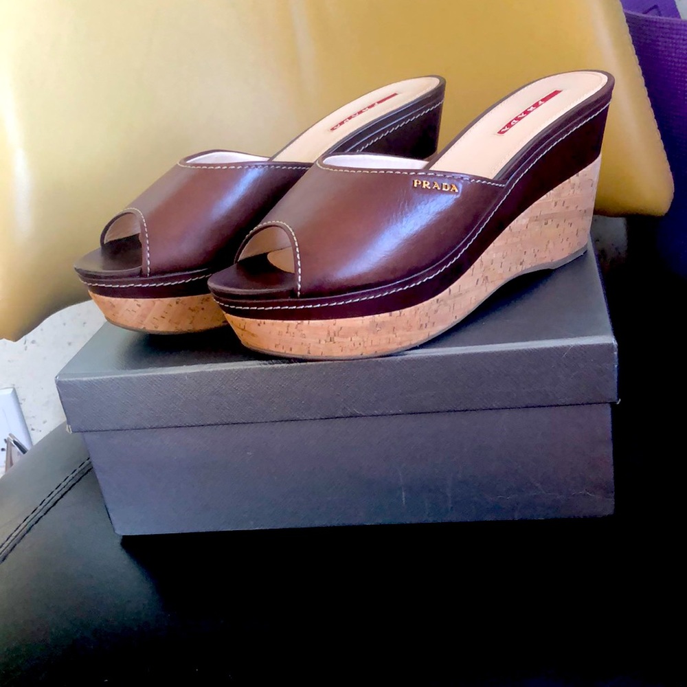Prada  clogs like new